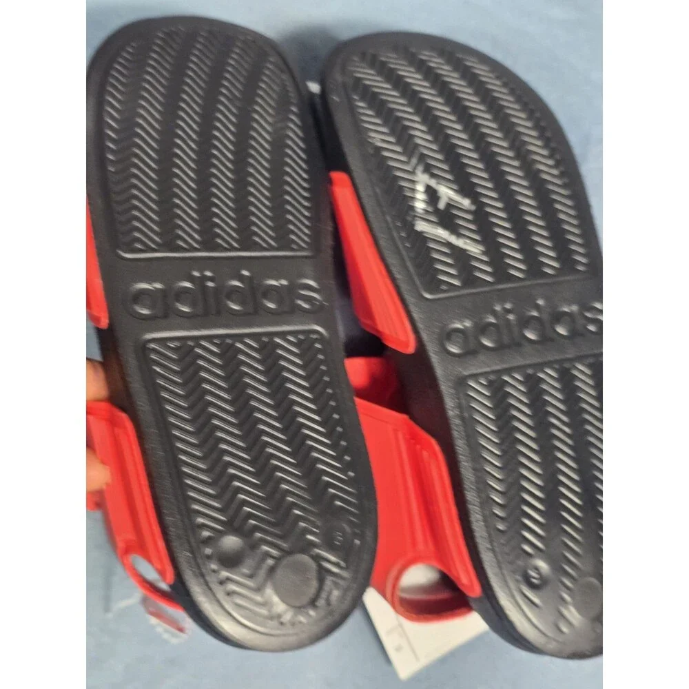 adidas Adilette Sandal K (Kids' / Youth sizing Red New Sz 3